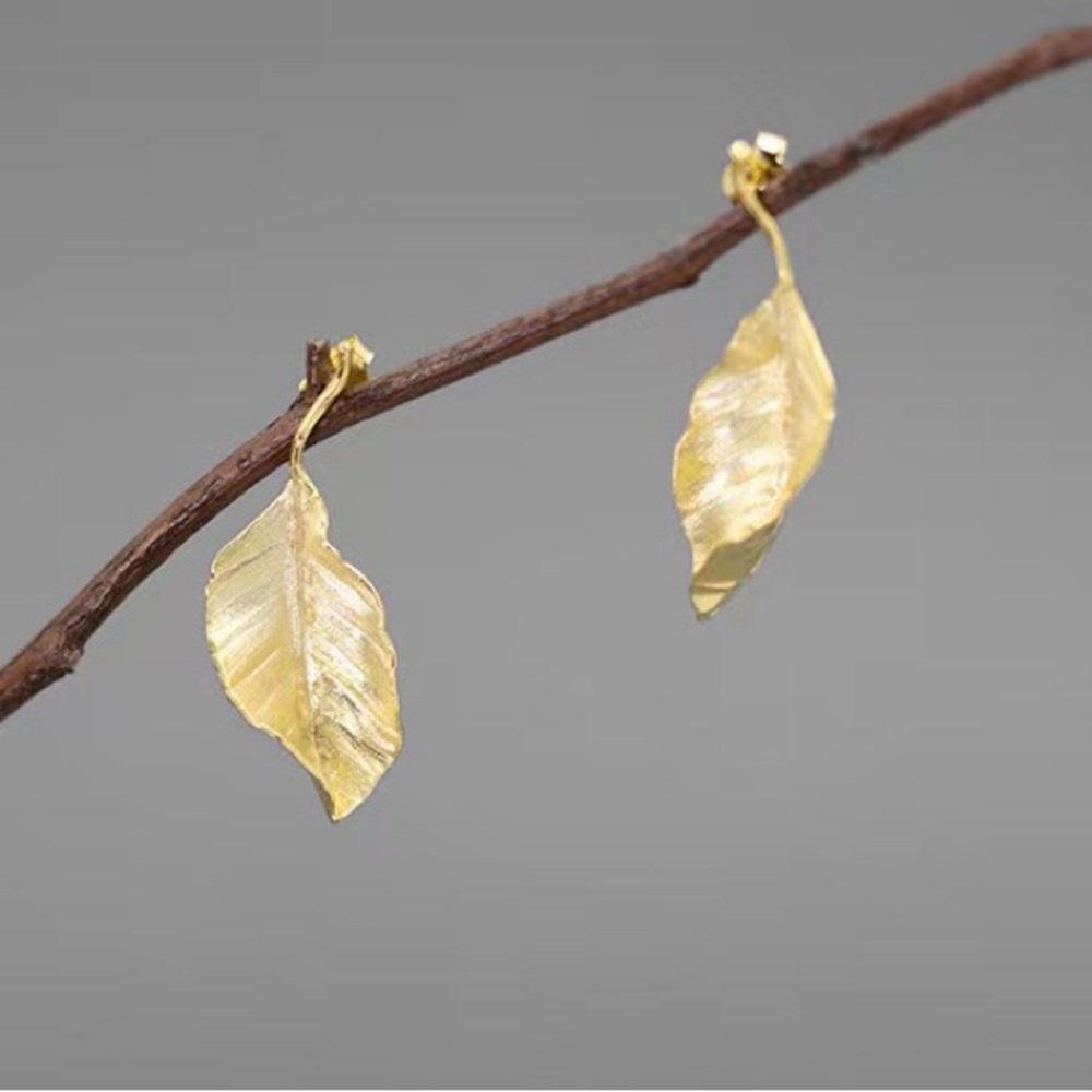 Elegant Gold Leaf Earrings